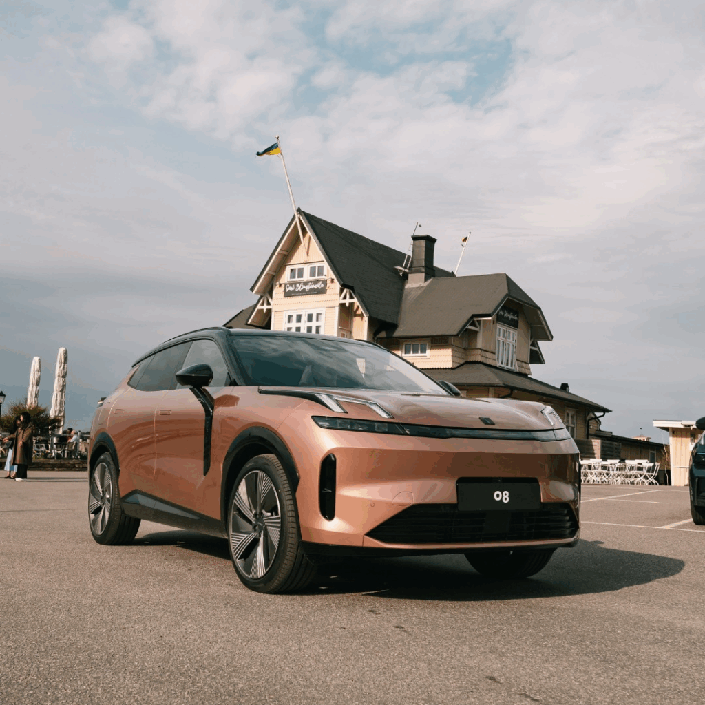 Lynk & Co 08